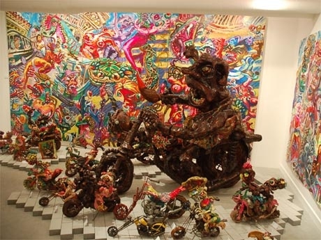 渋谷で現代美術家、篠原有司男さんの個展&copy; GYUCHANG EXPLOSION! PROJECT 2006