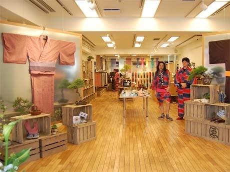 恵比寿「わえびす」店内の様子。20代〜30代の男女でも「気軽に」着られるオリジナル着物を扱う