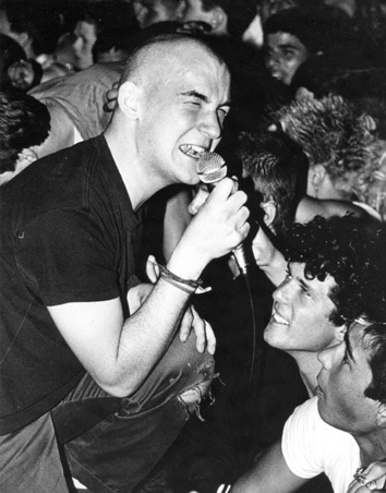 映画「PUNK’S NOT DEAD」より（photo by Dina Douglass）