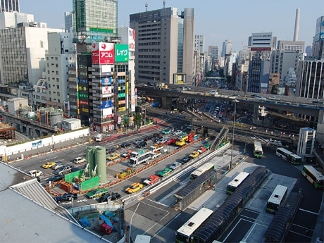 高層複合ビルの建設が予定される東急文化会館跡地。地下3階には副都心線渋谷駅が開通する