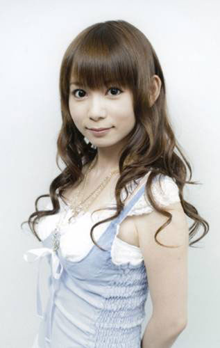 写真＝中川翔子さん&copy;2008 WATANABE ENTERTAINMENT CO., LTD..