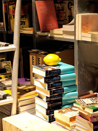トーキョーヒップスターズクラブでは初の古本市「THC BOOK MARKET」を開催（写真＝イメージビジュアル）