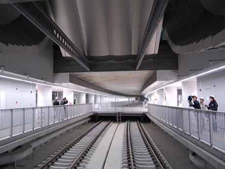 6月14日の開業を待つ副都心線渋谷駅ホーム