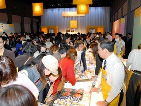 多くの来場者が会場に詰めかけた昨年の様子