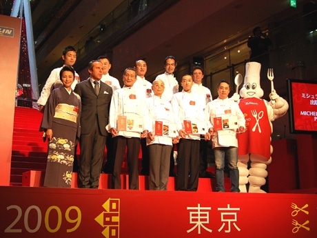 表参道ヒルズで開かれた「ミシュランガイド東京2009」出版記念パーティーには3つ星を獲得したシェフが集結