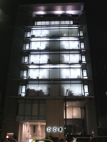 民事再生法適用を申請したモリモト（恵比寿南3）本社ビル。来月8日、中野で債権者説明会を開く