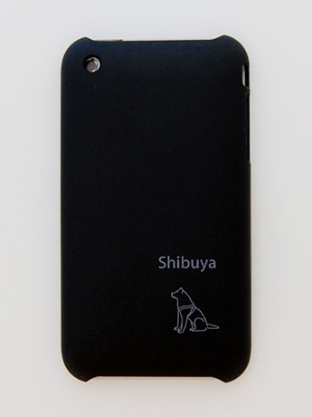 アップルストア渋谷に登場した「ご当地」ハチ公ケース。iPhone 3Gの発売開始を受け、限定発売
