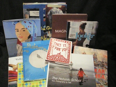 「2008-09 WINTER LOGOS洋書バザール」で販売する洋書（一部）