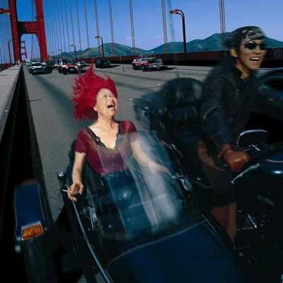 被写体自ら50年後の「自分」を表現するマイ・グランドマザーズシリーズを一堂に展示（写真＝「YUKA」2000年、作家蔵）&copy;Yanagi Miwa