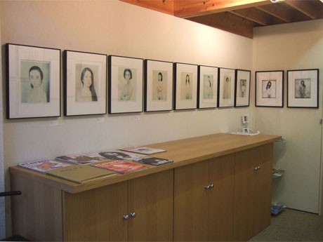 南青山のギャラリー「ときの忘れもの」で写真家五味彬さんの企画展