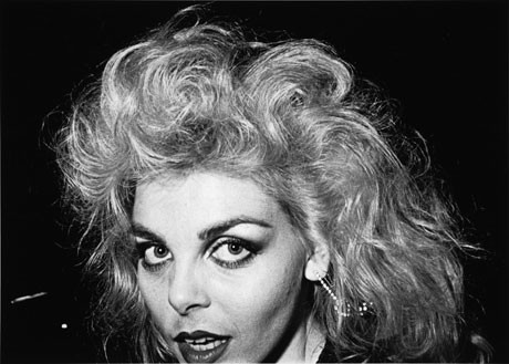 森山大道さんに「白昼の通り魔」と称されたという出会い頭のスナップショット。「NEW YORK」（1981-82年）より