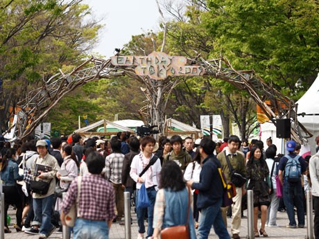 383グループが参加し14万人の来場者を記録した昨年の「アースデイ東京」
