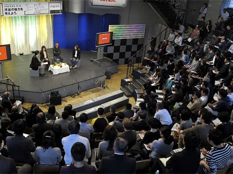 今年3月に開催した「渋谷文化茶会 其ノ壱」の様子。200人を超える参加者で賑わった