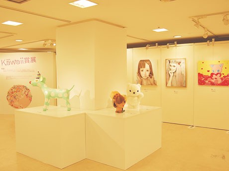 西武渋谷店各所で「Kawaii」をテーマにしたイベントを展開している。写真＝A館7階催事場では公募の中から選ばれた53点の「カワイイ」アートを展示している