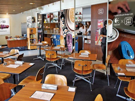 マウスのデザインをモチーフにしたデコレーションを施す「Logicool Lifestyle Design Cafe」の店内イメージ