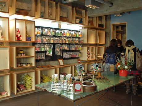 スペイン発アートキャンディー専門店「papabubble渋谷店」の店内