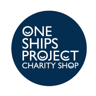 「ONE SHIPS PROJECT CHARITY SHOP」のロゴ