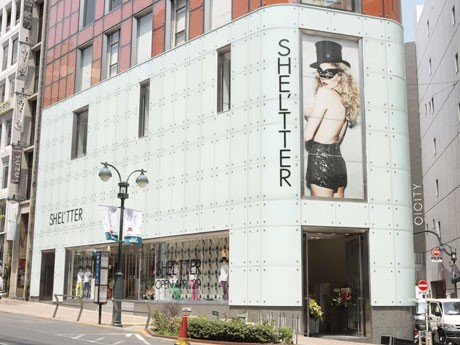 初の路面店で同業態の旗艦店となる「SHEL’TTER 渋谷店」の外観