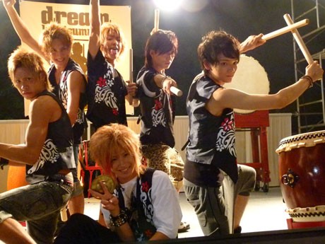 渋谷系ファッション誌「men’s egg」「egg」を題材にした「men's egg Drummers」より&copy;2011「egg×mgg」製作委員会