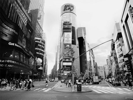 渋谷スクランブル交差点とNYタイムズスクエアを融合した「Times Square, 109」（2010年、ニューヨーク、東京）&copy;P.M.Ken