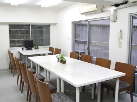 「渋谷の朝学」が開催されるコワーキングスペース「StartUp44田寮」