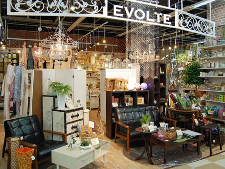 新たに設けたインテリア・生活雑貨コーナー「evolte」