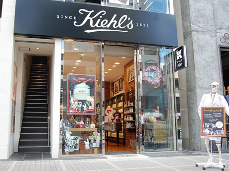 関東初の路面店となる原宿店の外観
