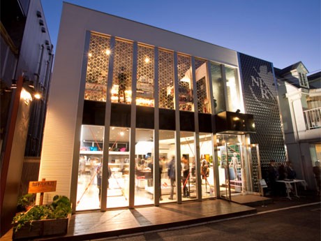 会場となる「EVANGELION STORE TOKYO-01」外観