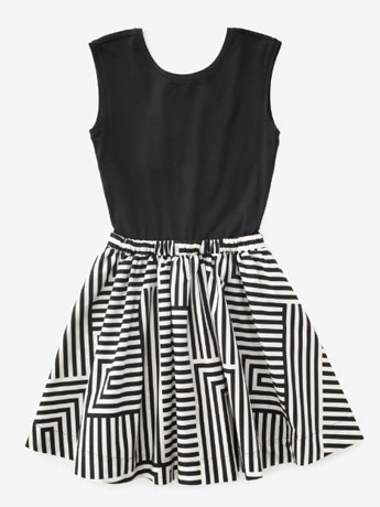 ワンピース「SCOOP BACK DRESS」（1万8,375円）