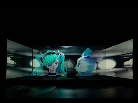 昨年12月に山口情報芸術センターで公演された際の様子。撮影:新津保建秀 写真提供:山口情報芸術センター（YCAM）