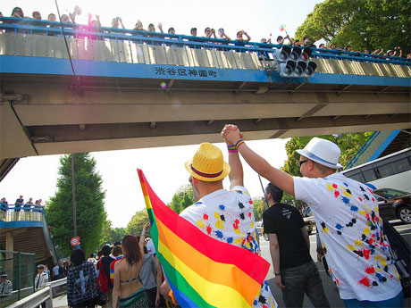代々木公園から渋谷・原宿エリアをパレードする「東京レインボープライド」（写真は昨年の様子）