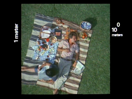短編教育映画「パワーズ・オブ・テン」（1977年）より&copy;2013 Eames Office, LLC.