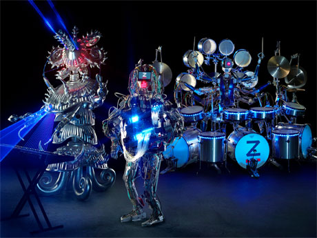 ギタリスト・ドラマー・キーボーディスト3体によるZ-MACHINES