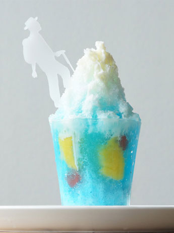 期間中カフェで提供する「富士登頂かき氷」（500円）