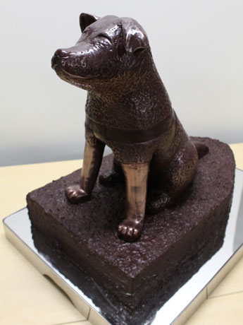 60キロのチョコレートを使い作る等身大ハチ公像のイメージ