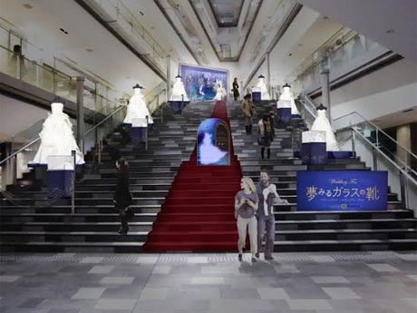 吹き抜け大階段にはウエディングドレスアクセサリーなどを展示する（写真はイメージ）