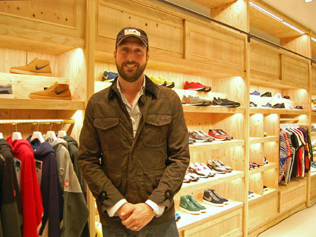 「商品で楽しんで」と話すボデガCEOのジェイ・ゴードンさん