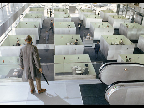 総製作費15億フラン（当時のレートで約1,093億円）をかけた「プレイタイム」より&copy;Les Films de Mon Oncle - Specta Films C.E.P.E.C.