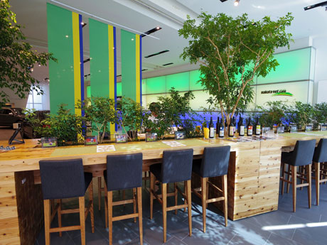 「nakata.net Cafe」の店内