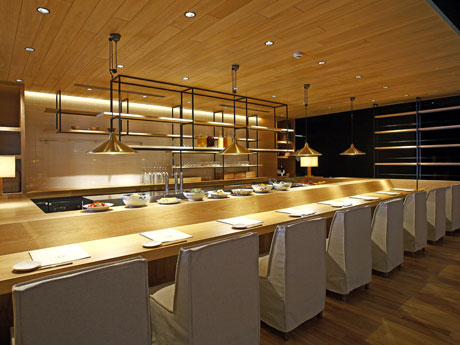 自宅のカウンターキチンをイメージしたカウンター席