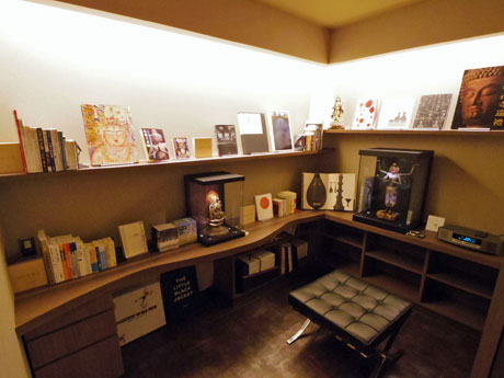 書斎風の空間を使ったライブラリー