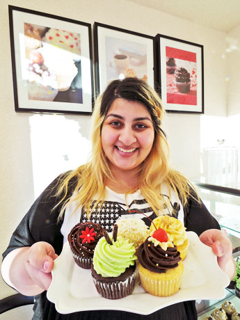 「まず食べてみてほしい」と話すサリームさん