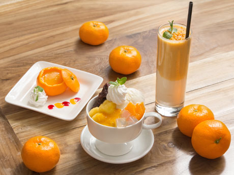ミカンを丸ごと使ったメニューを提供する