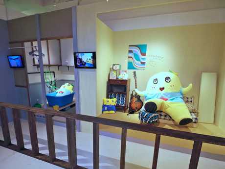 「2号機」を設置する「梨小屋」（＝右）