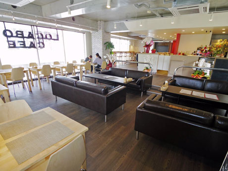 「ユニセックスな空間」に仕上げた店内