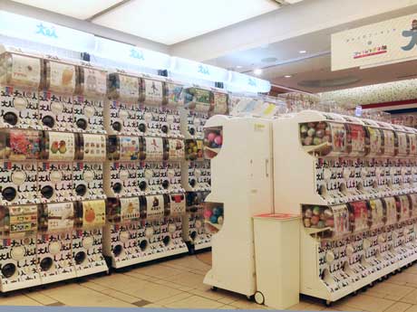 会場にはカプセルトイマシン160台以上を設置するという（写真は過去に開催したイベント時の様子）