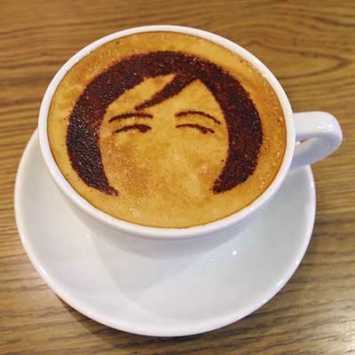 期間中提供する「タツローくん」ラテ（650円）