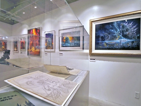 ラフスケッチや原画などが並ぶ場内