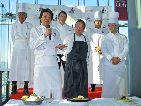参加するシェフ（左から）茂出木浩司さん、山下春幸さん、フィリップ バットンさん、山田宏巳さん、陳建太郎さん、辻口博啓さん