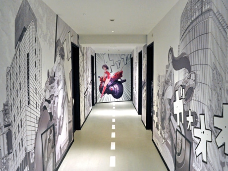 QFRONTやザ・プライムなど渋谷のビルを壁に描いた2階「漫画」フロア